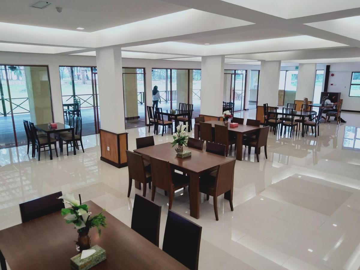 Temu Primula Hotel Kampong Seberang Timor Exterior foto
